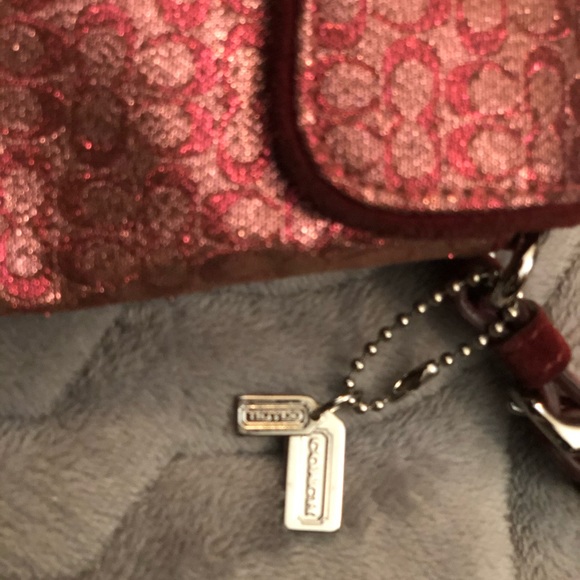 Authentic limited Coach pink sparkle clutch bag - Picture 2 of 5